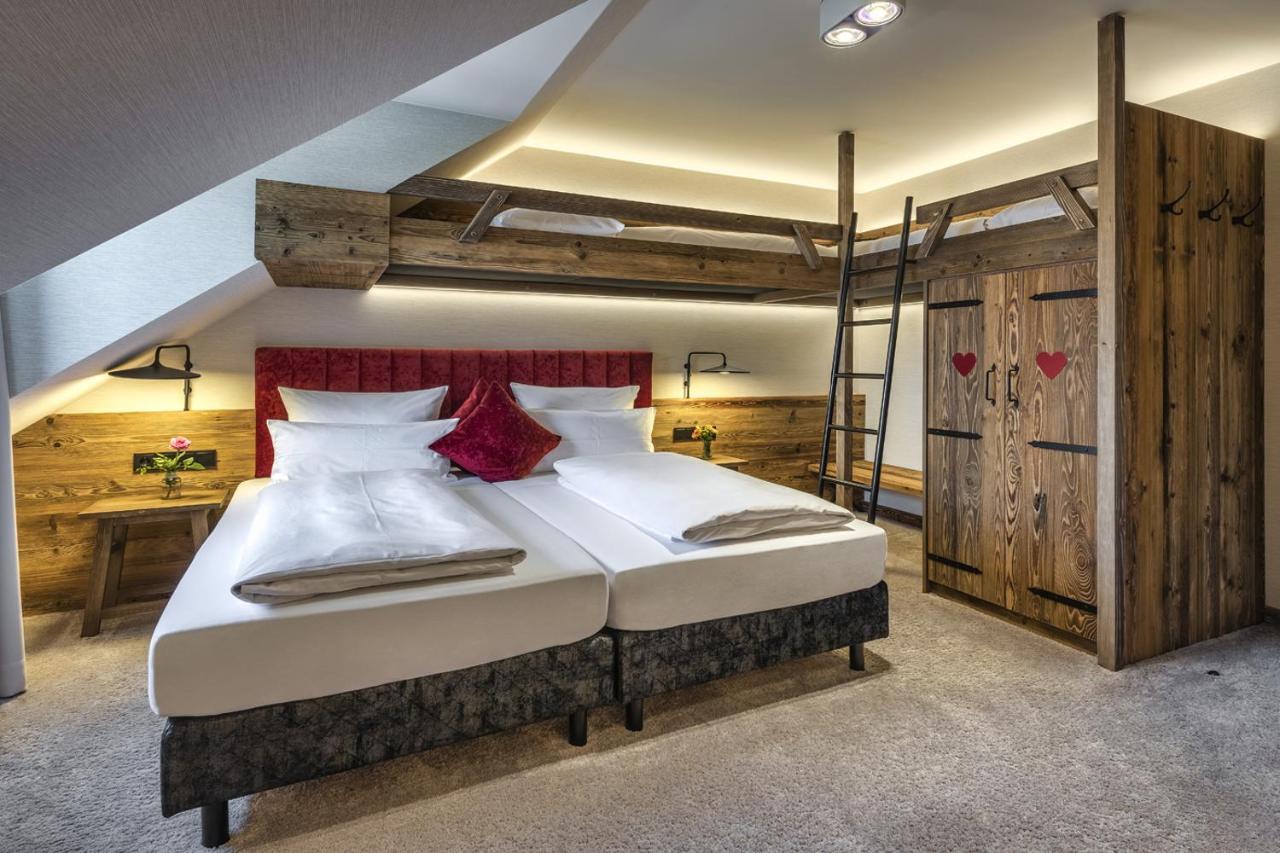 Hotel Schaefflerwirt Aschheim Kültér fotó