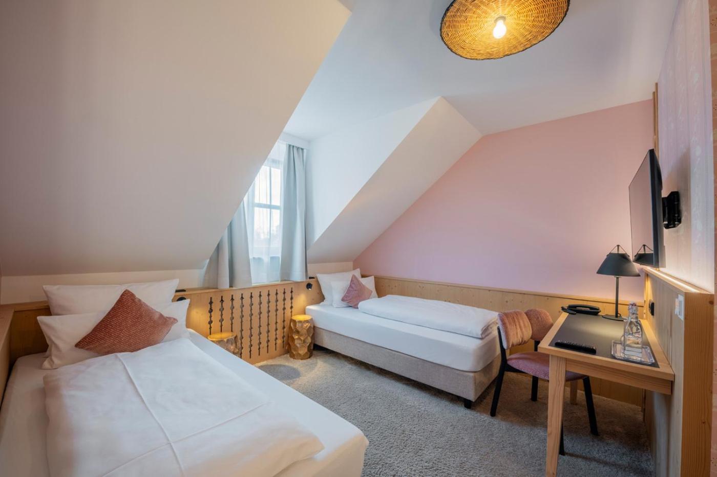 Hotel Schaefflerwirt Aschheim Kültér fotó