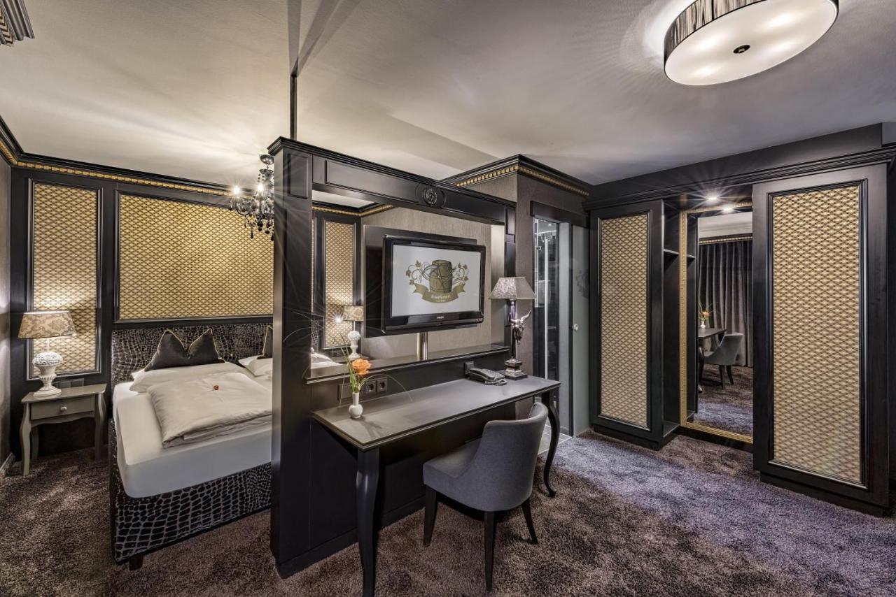 Hotel Schaefflerwirt Aschheim Kültér fotó